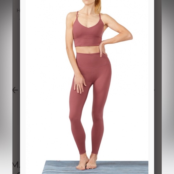 Manduka Essence Leggings in Clay XS - Picture 4 of 8